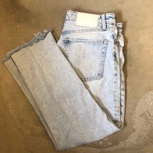 Zara Jeans. US size 6. Never been used!